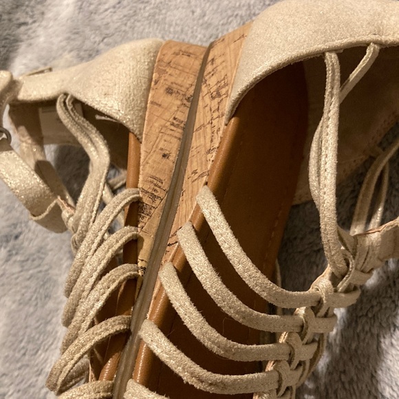 👠BOGO FREE👠JOE FRESH💫Women’s Sparkly Beige Strappy Zipper Sandals - Picture 6 of 8